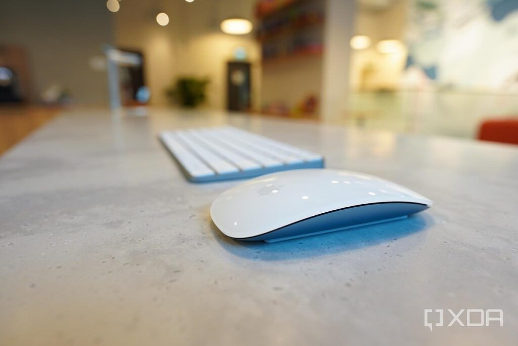 iMac m3 の Magic Keyboard & Magic Mouse iMac color-matched Magic Mouse and Keyboard Review