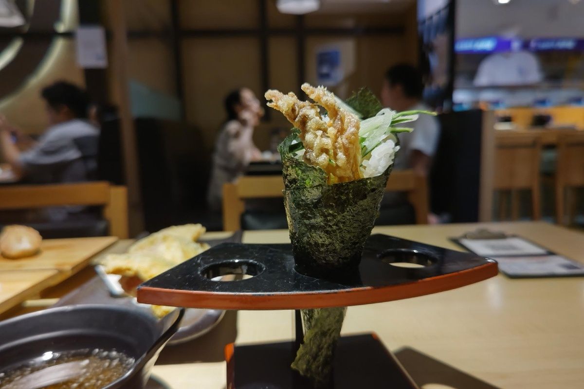 Sharp Aquos photo sample.