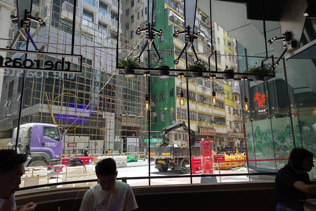 Sharp Aquos R6 photo sample.
