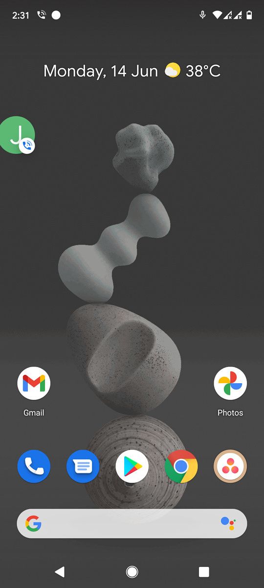 On-going call displayed in a bubble over the homescreen