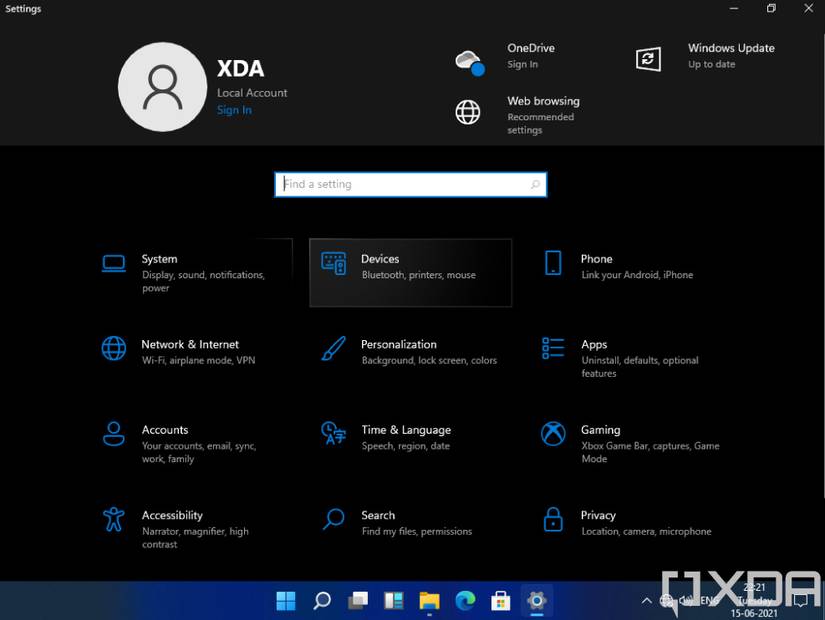 Dark mode settings page in Windows 11