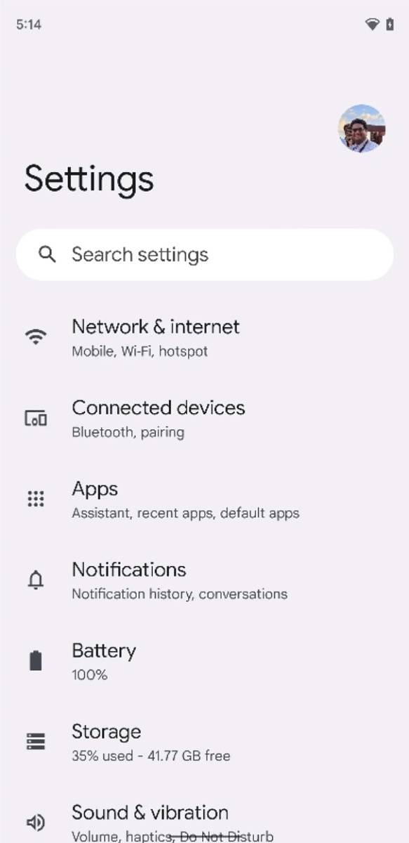 Settings app in light mode on Android 12 Beta 3