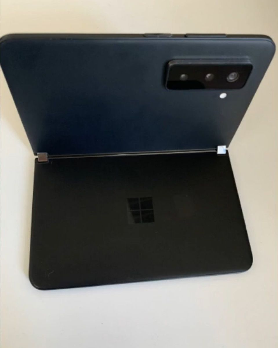 Surface Duo 2 in black