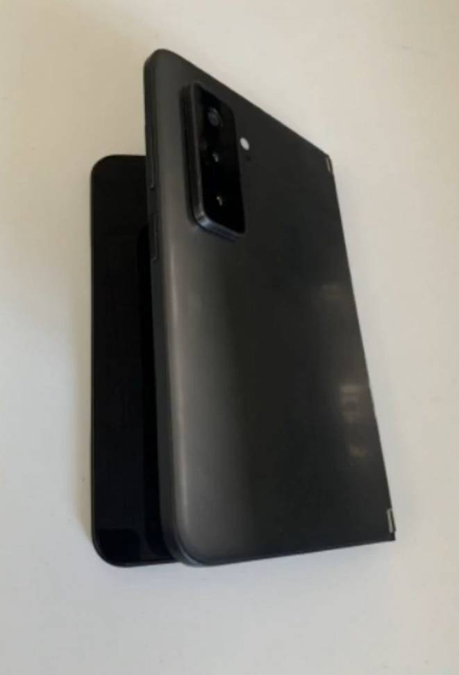 Surface Duo 2 in black