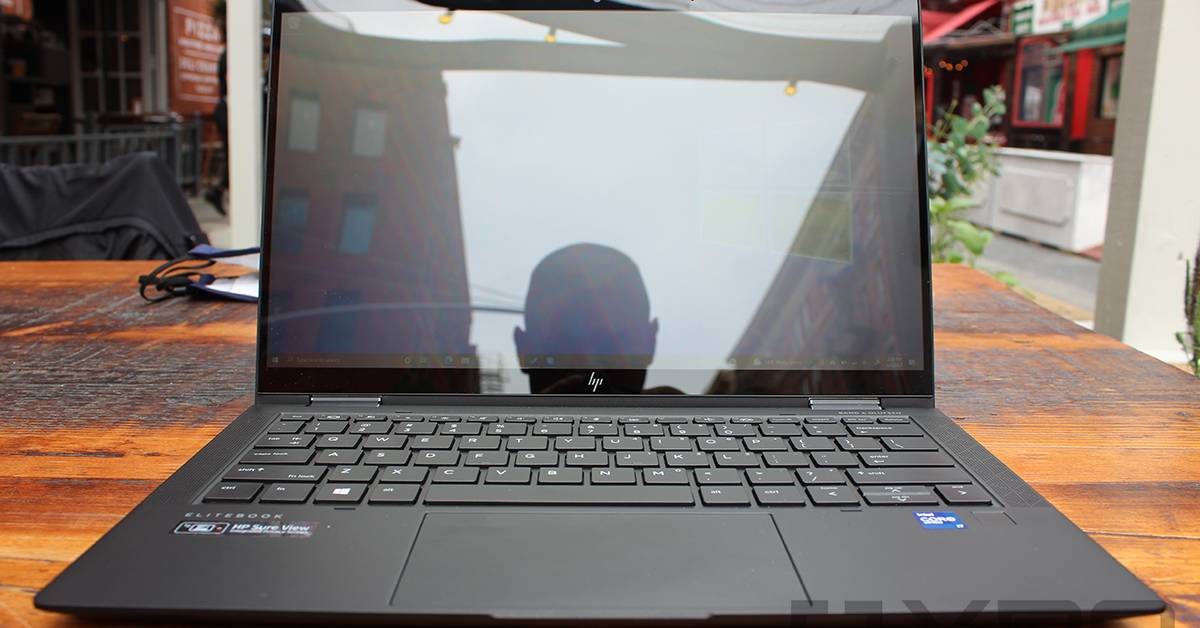 HP Elite Dragonfly Max Review: A phenomenal business convertible