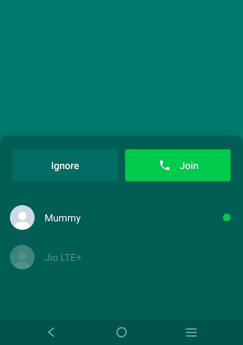 WhatsApp incoming call UI for group calls with Join and Ignore buttons