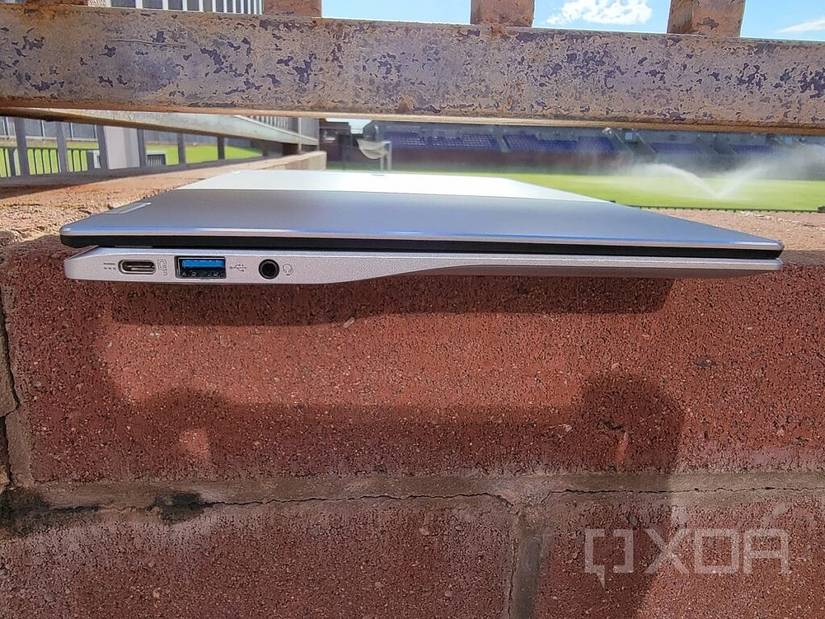 Acer Spin 513 left side