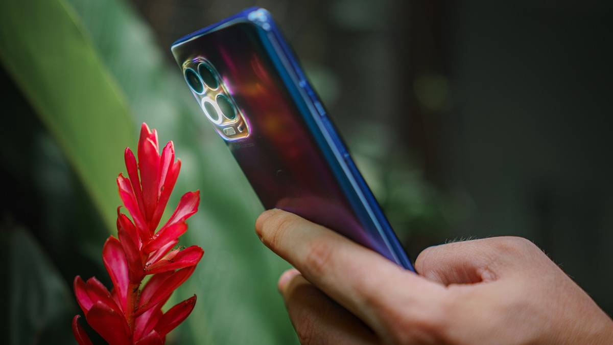 Moto G100 cameras