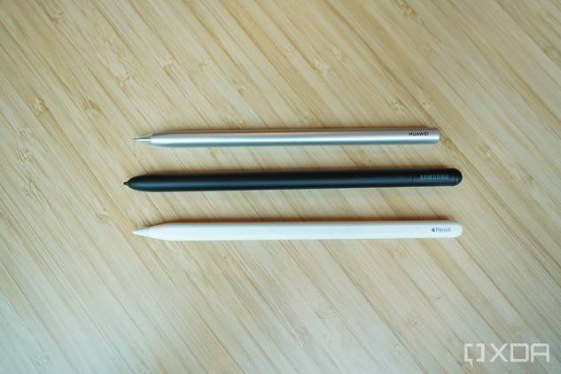 The S-Pen Pro (middle), with the Apple Pencil and Huawei M-Pencil.