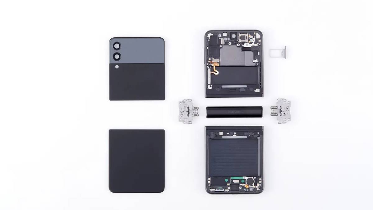 Deconstructed Samsung Galaxy Z Flip 3
