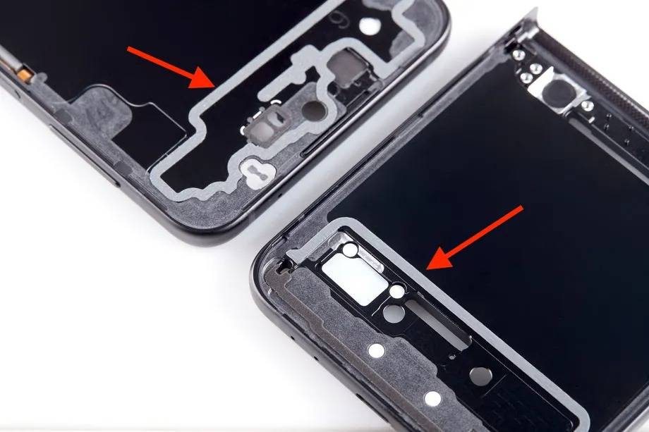 Double sided tape around all the holes in the Samsung Galaxy Z Flip 3
