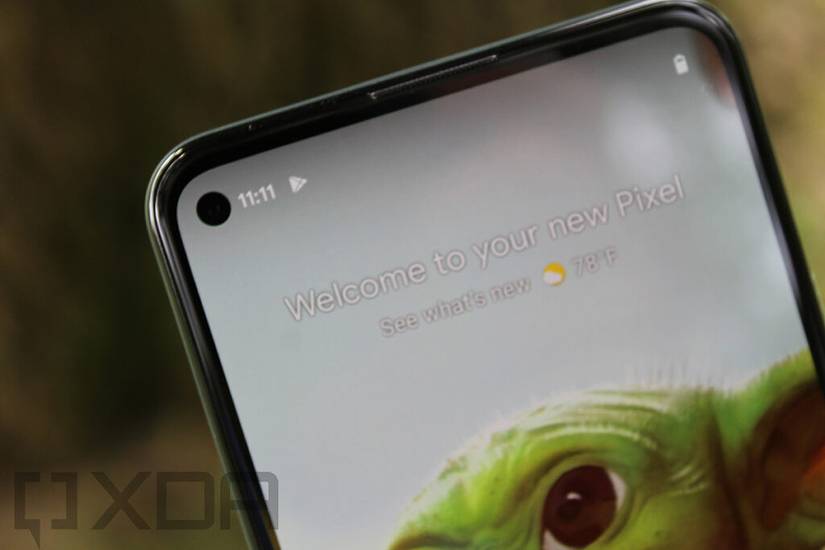 Closeup of hole-punch camera on Pixel 5a