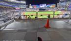 Picture of the field at Yankee Stadium