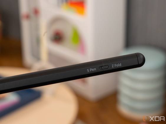 Close up of switch on the S Pen Pro