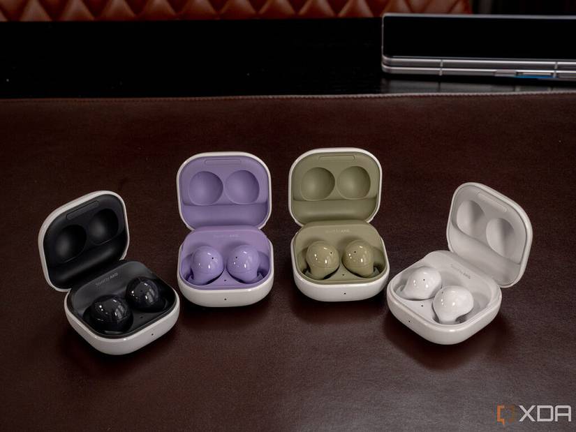 Samsung Galaxy Buds 2 in all four colors