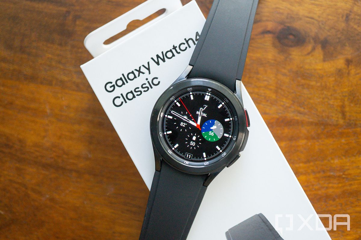 Galaxy watch 4 46mm classic 国内版 おまけ付 Amazon.com: Samsung Galaxy Watch4 Classic Stainless Steel