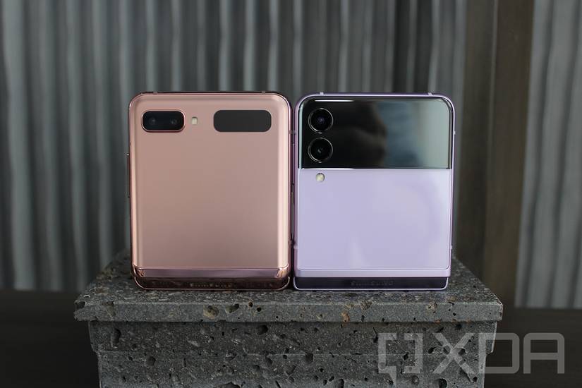 Samsung Galaxy Z Flip 5G and Galaxy Z Flip 3 with display folded up