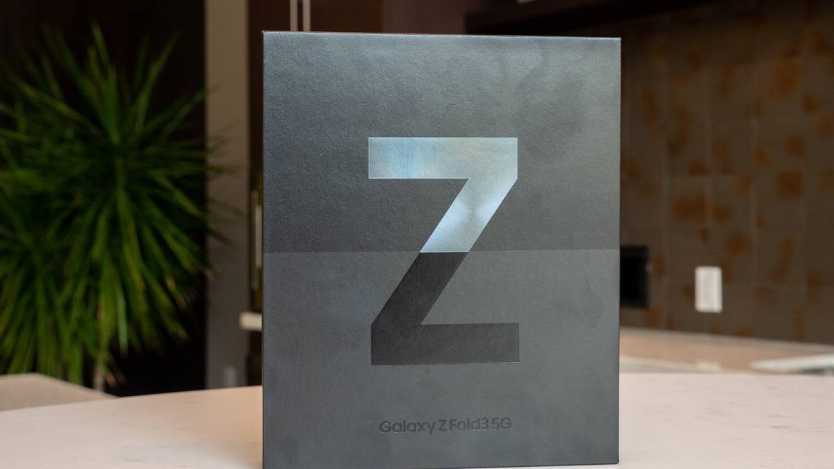 Samsung Galaxy Z Fold 3 box