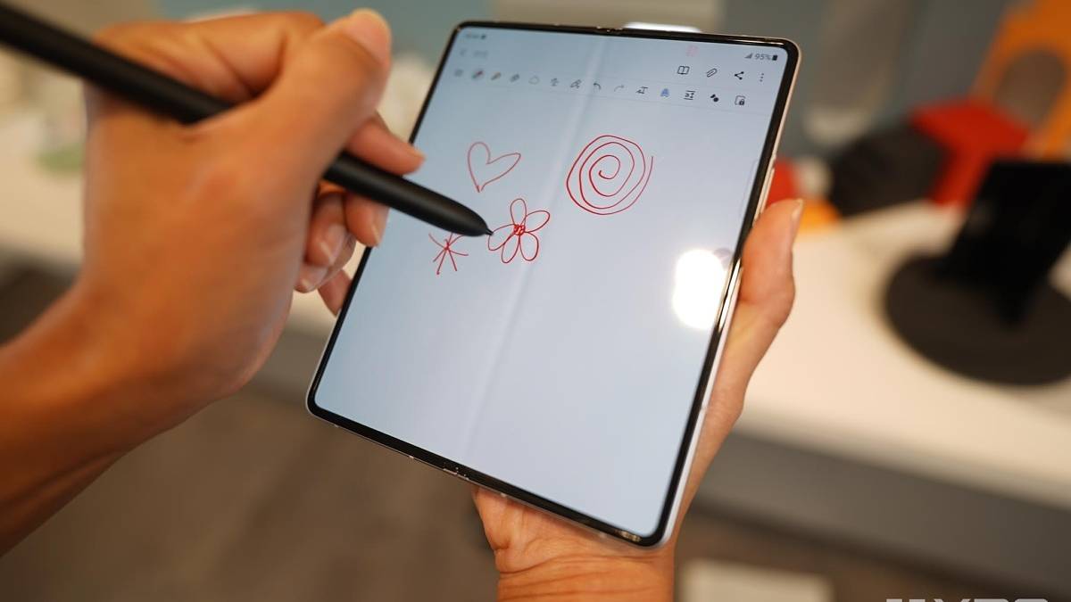 S-Pen Pro in action on the Z Fold 3