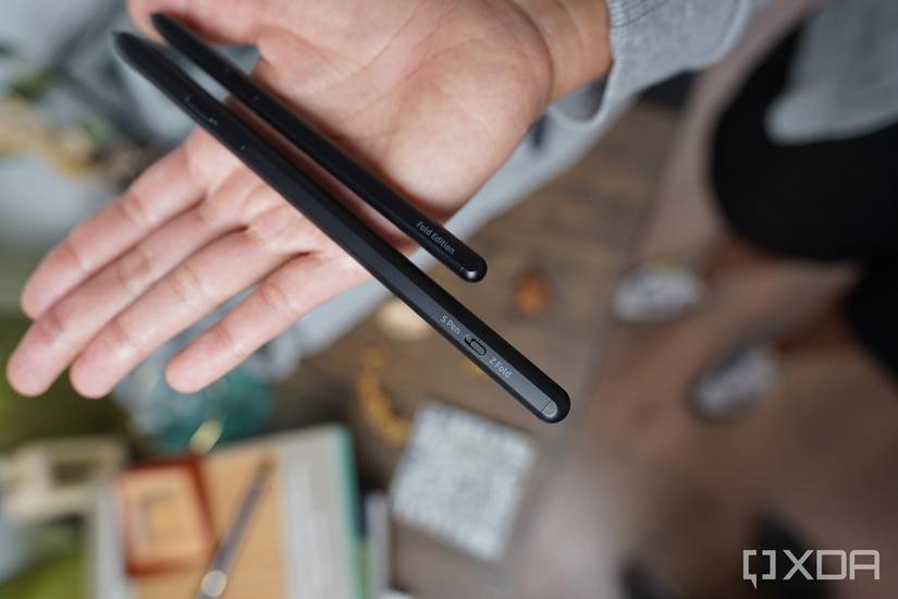Galaxy S-Pen Pro with a physical switch next to the S-Pen Fold Edition