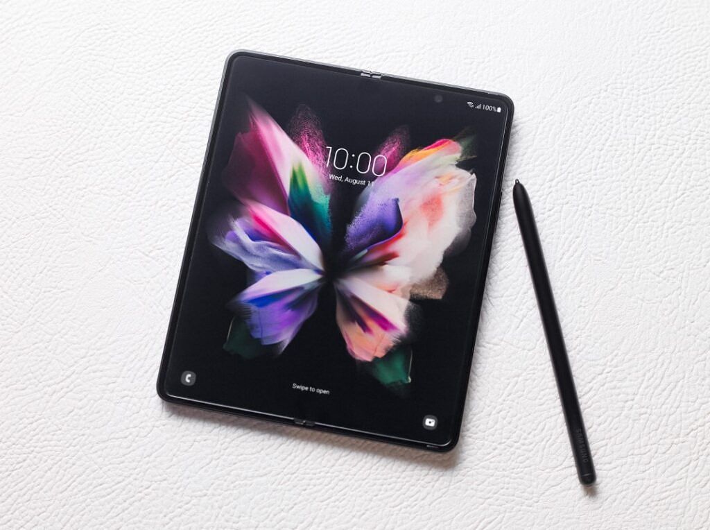 BNR32改　Samsung Galaxy Z Fold 3 本体 BNR32改様専用 Samsung Galaxy Z Fold 3 本体 - メルカリ