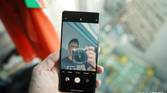 Xiaomi Mi Mix 4 under-screen camera in action.