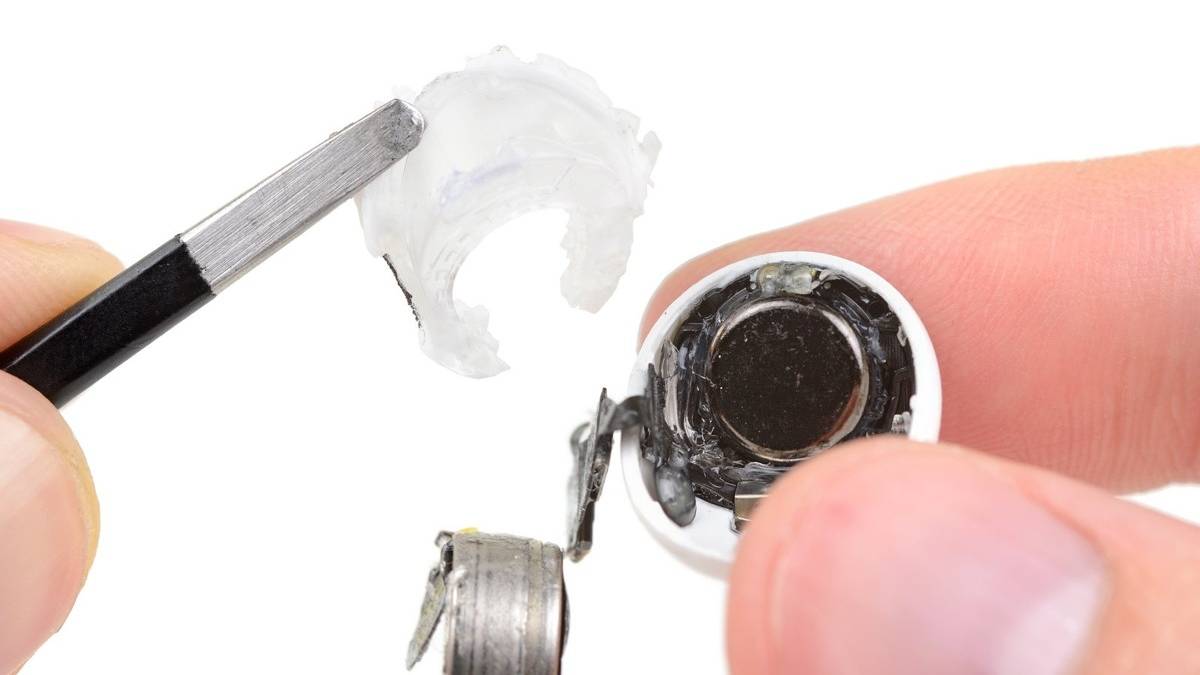 AirPods Pro disassembled