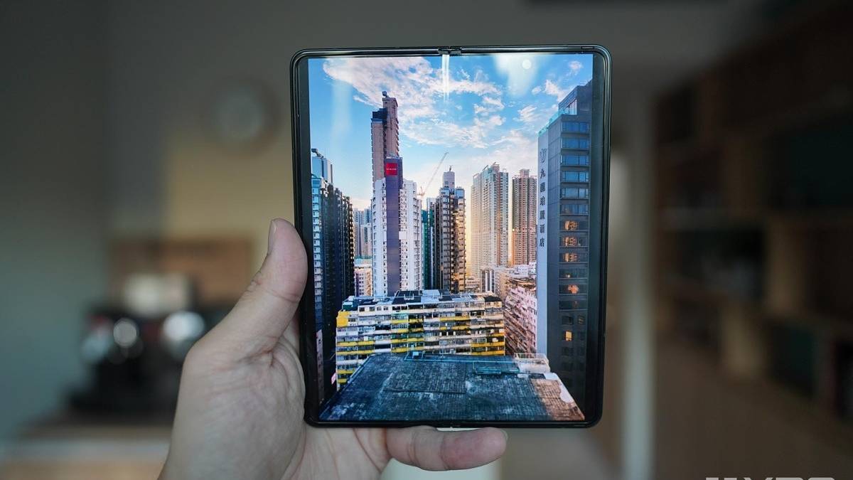 Pixel Fold featured image
