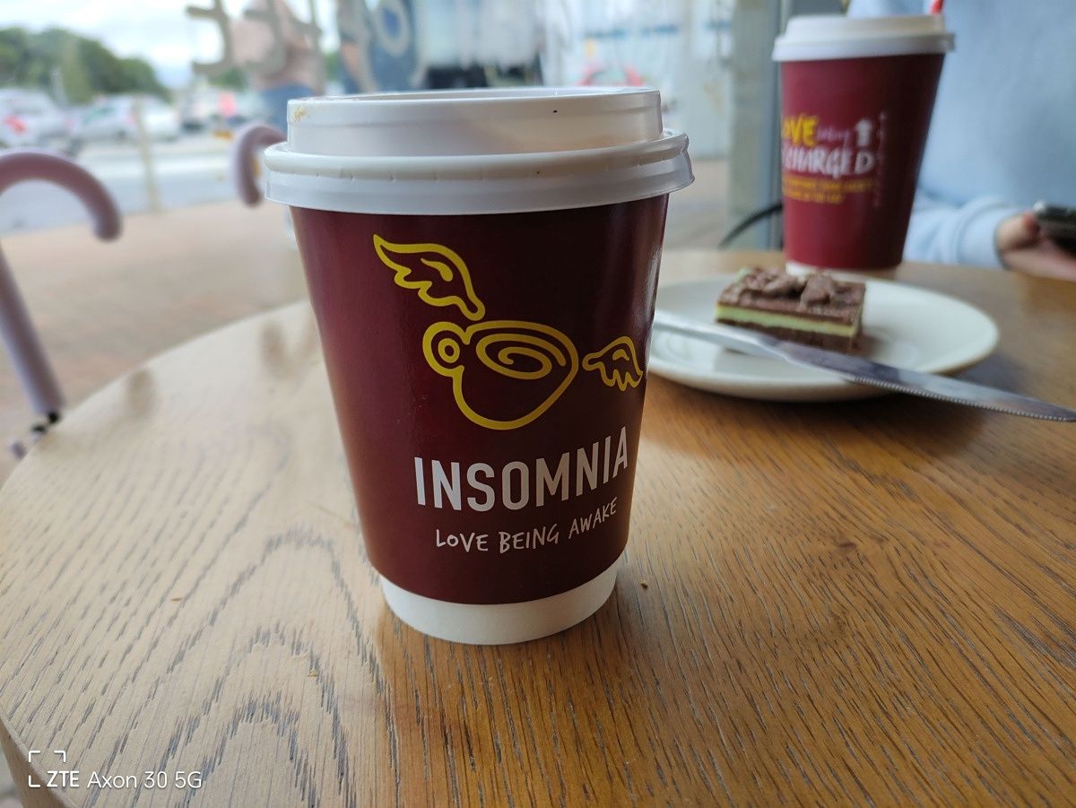 Coffee cup shot on the Axon 30 camera