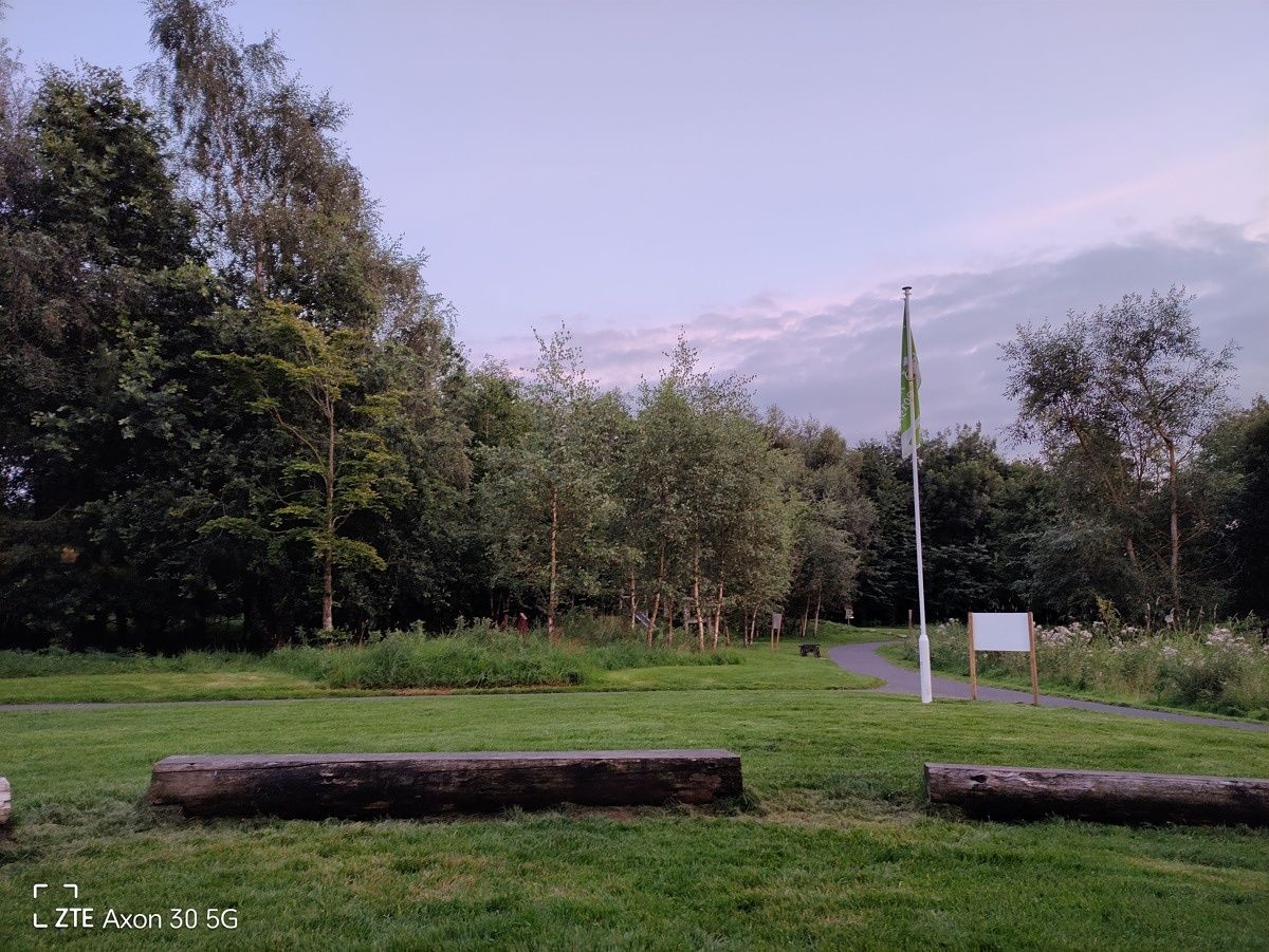 Landscape shot on the Axon 30