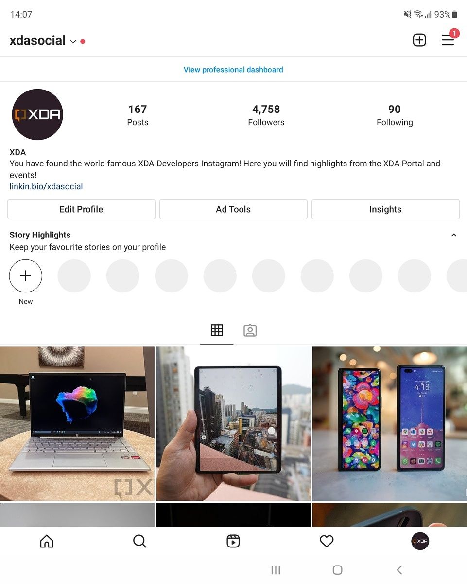 Instagram on Galaxy Z Fold 3 OneUI