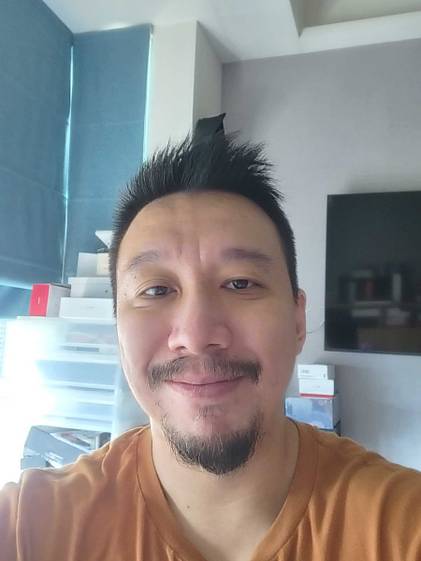 Galaxy Z Fold 3 selfie