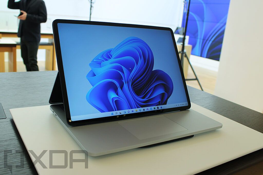 Surface Laptop Studio vs Lenovo ThinkPad X1 Extreme: Which is better?