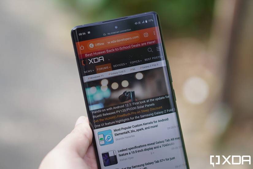 XDA site on the screen