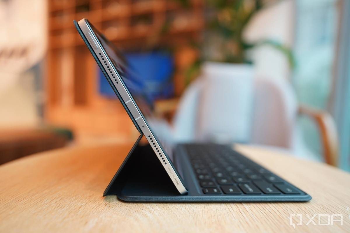 Xiaomi keyboard case with the Pad 5.