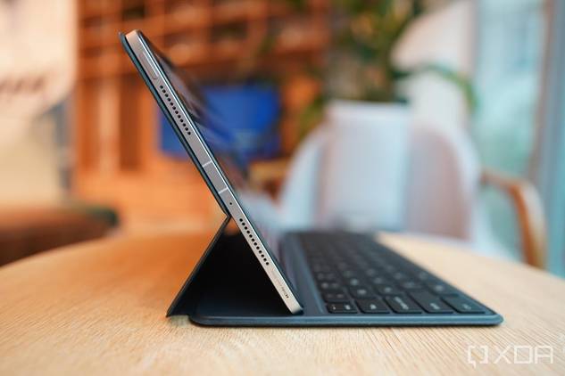 Xiaomi keyboard case with the Pad 5.