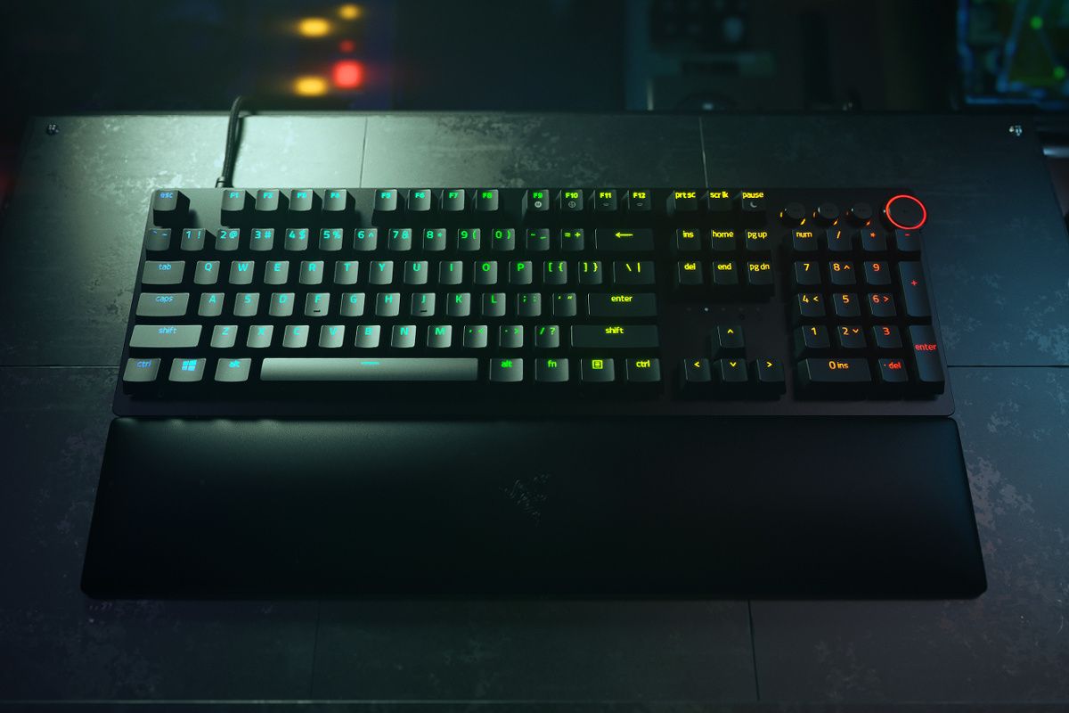 Razer ゲーミングキーボード Huntsman V2 Razer launches the Huntsman V2 keyboard with an 8000Hz polling rate