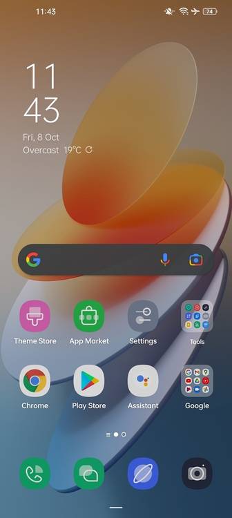 orange wallpaper on homescreen