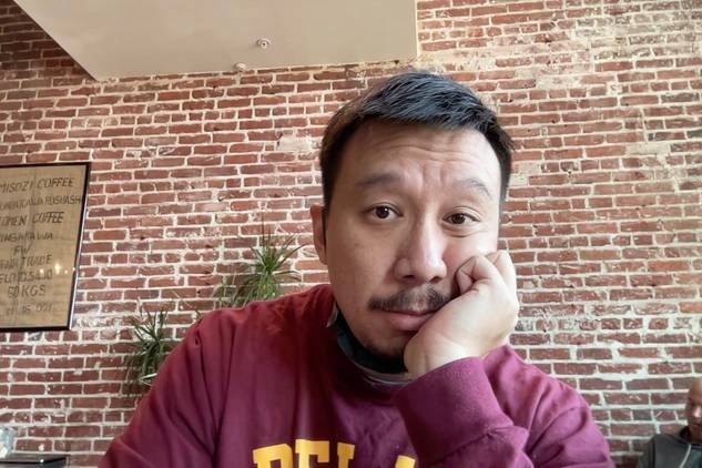 MacBook Pro 2021 webcam photo