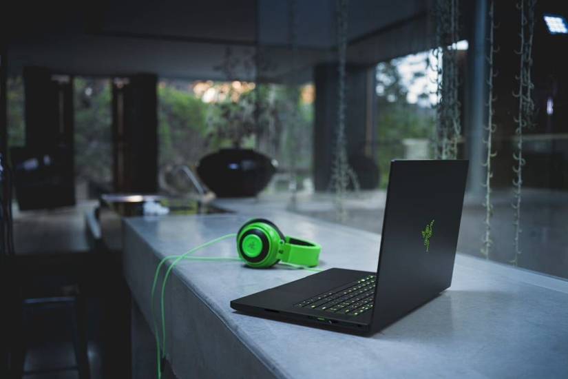 New Razer Book & Blade 15 Advanced models come pre-loaded with Windows 11