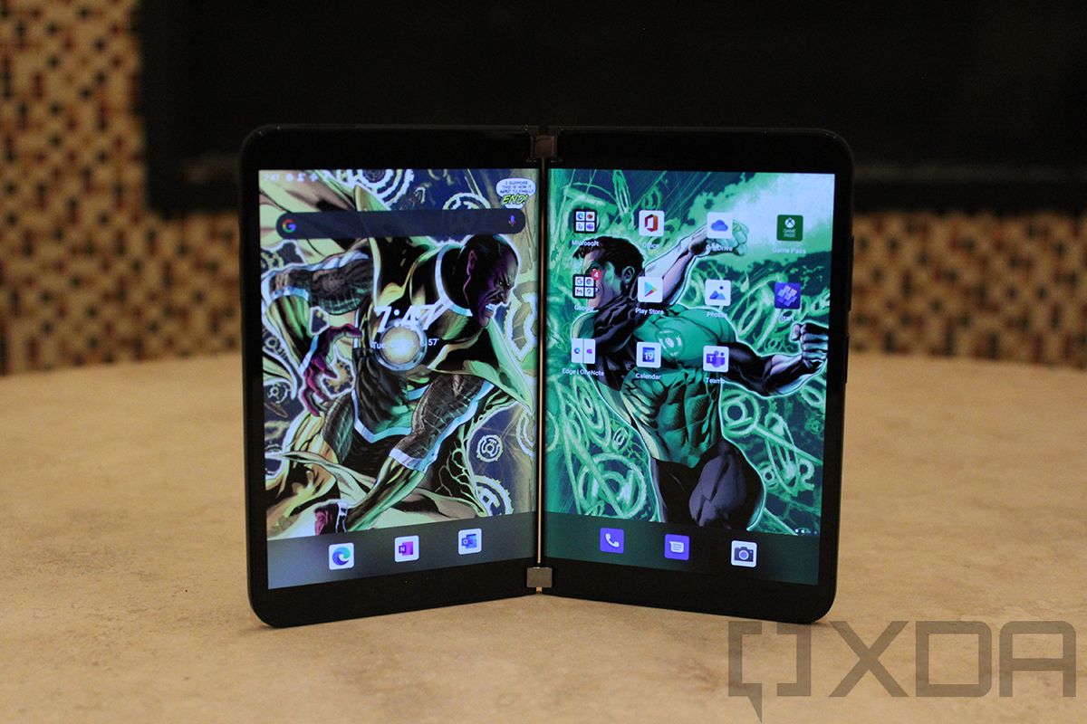 Androidタブレット本体 Microsoft Surface Duo 2 2画面Androidタブレット「Surface Duo 2」11日発売。約18.5万円
