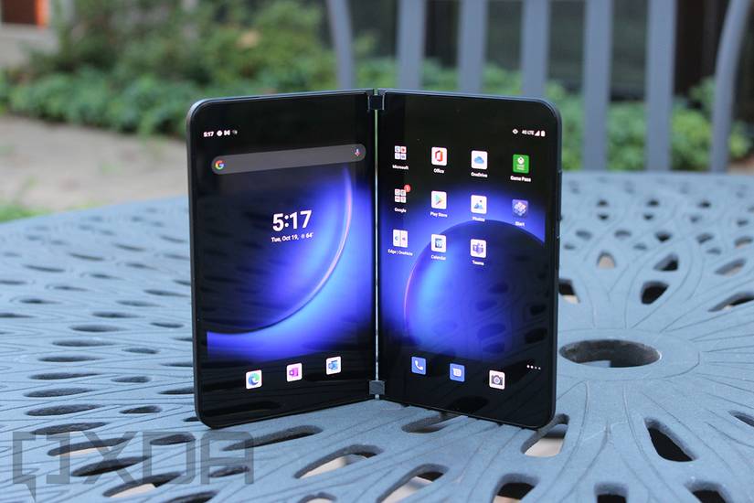 Front view of Surface Duo 2