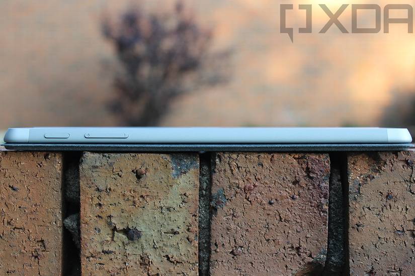 Side view of Surface Go 3