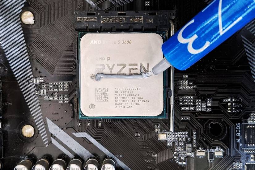 thermal paste line on CPU