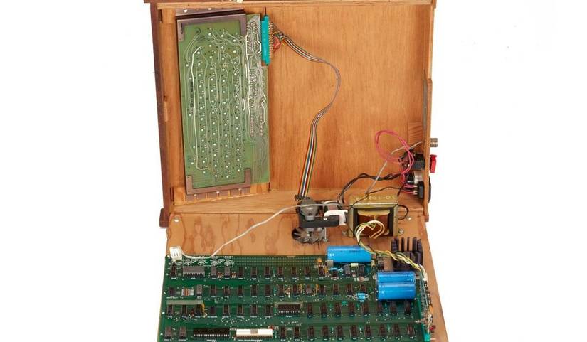 Apple 1 computer built by Steve Wozniak and Steve Jobs sells for $400,000