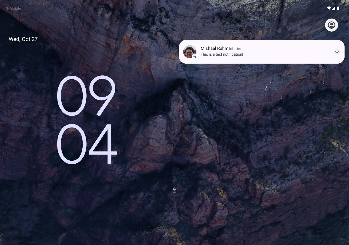 Android 12L lockscreen