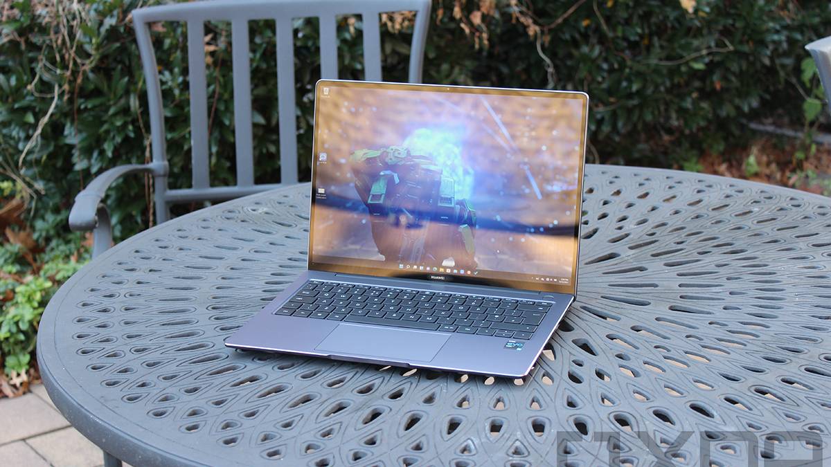 Front view of Huawei MateBook 14s