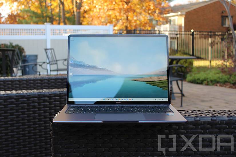 Front view of Huawei MateBook 14s