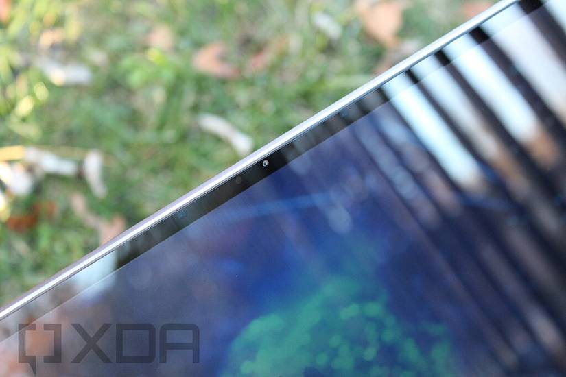 Huawei MateBook 14s webcam in top bezel