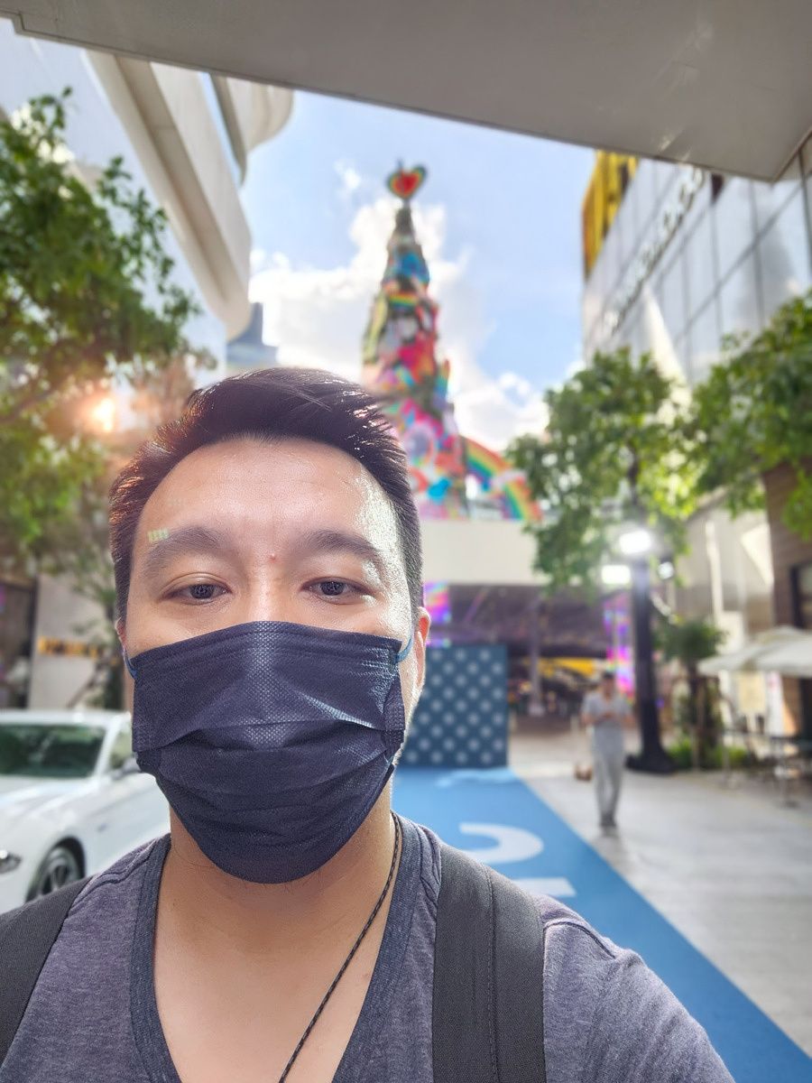 X70 Pro Plus portrait selfie
